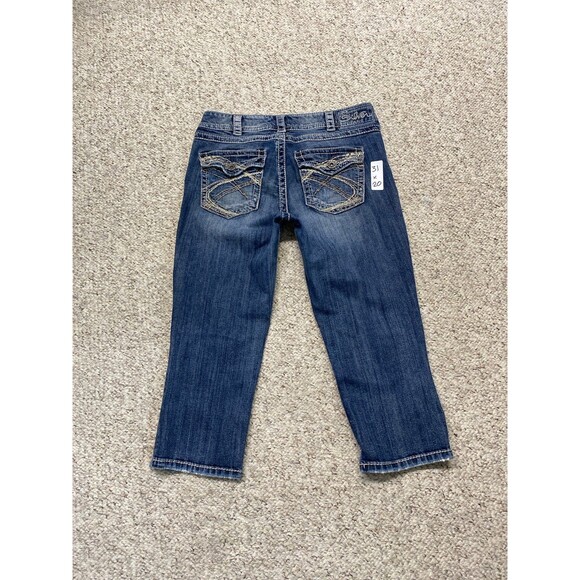 31 Silver Suki Surplus Distressed Capris - Picture 4 of 6